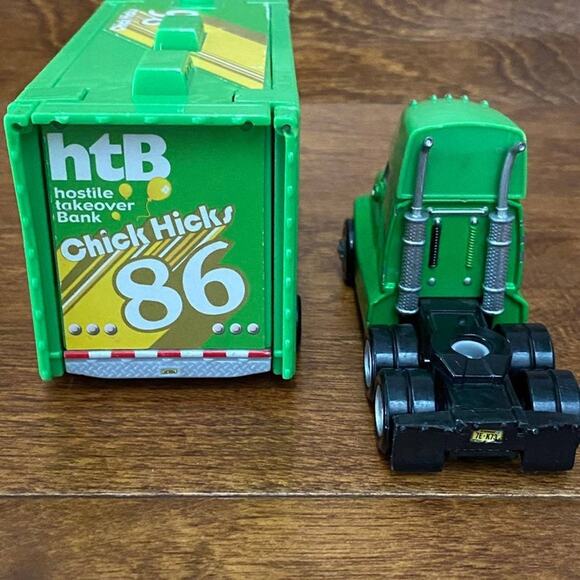 DISNEY PIXAR Vintage Chick Hicks Hauler Semi Truck Forklifts Set - Picture 12 of 12